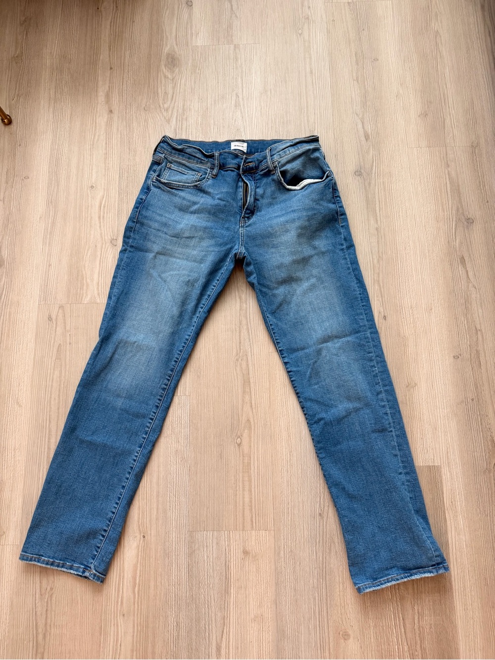 Hudson Jeans Straight Leg Women’s Jeans in Blue Wash